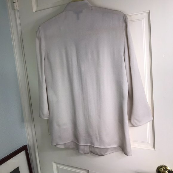 Lovely Silver Silk Escada Blouse, 36 (Fits Medium) NWOT - Picture 5 of 8